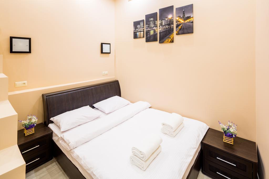 Avangard Studio Apartment Lviv Exterior photo